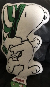 VHTF~Peanuts~WINTER~SNOOPY ICE SKATING~Sherpa~13” X 17"~Pillow~NEW~FAST SHIP. - Picture 1 of 5