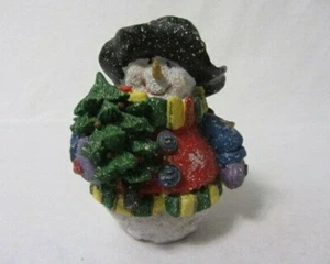 RESIN SNOWMAN CHRISTMAS FIGURINE HOLDING CHRISTMAS TREE 5-1/4" HIGH - Picture 1 of 2