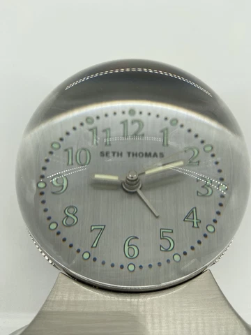 VTG Seth Thomas Clear Small Bubble Desk Bed Alarm Clock Minimalist New Battery Cover