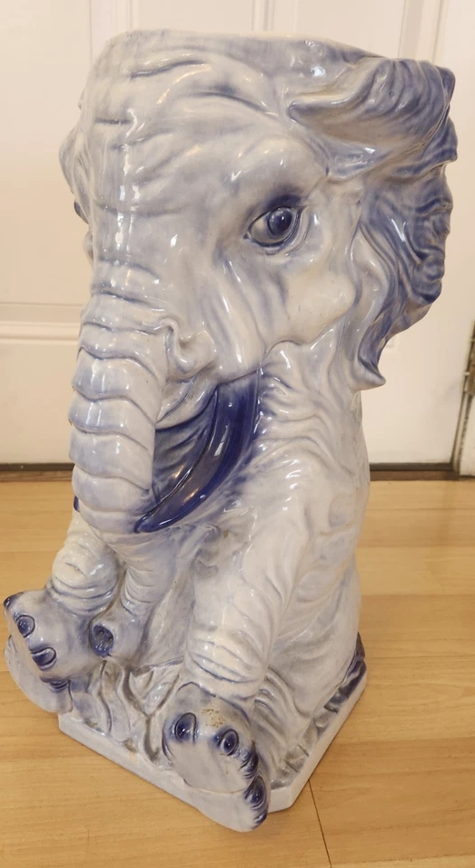 Soporte para paraguas elefante de cerámica vintage. Firmado 18,75" x 9" x 10" Foto 1 de 4