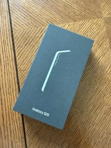 Samsung Galaxy S25 Ultra - 256GB - BRAND NEW - Photo 1 sur 2