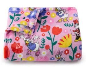 NUEVA MANTA DISNEY MINNIE & DAISY - KOHLS THE BIG ONE - FELPA 5X6 PIES - Imagen 1 de 8