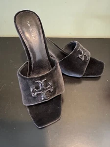 NEU Tory Burch Eleanor Pave Samt Pantoletten schwarz offene Zehenpartie Sandalen Größe 8 - Bild 1 von 6