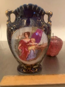 Beautiful Antique Cobalt Blue Portrait Vase of Countess Gonder, circa 1910 - AOx - Picture 1 of 4