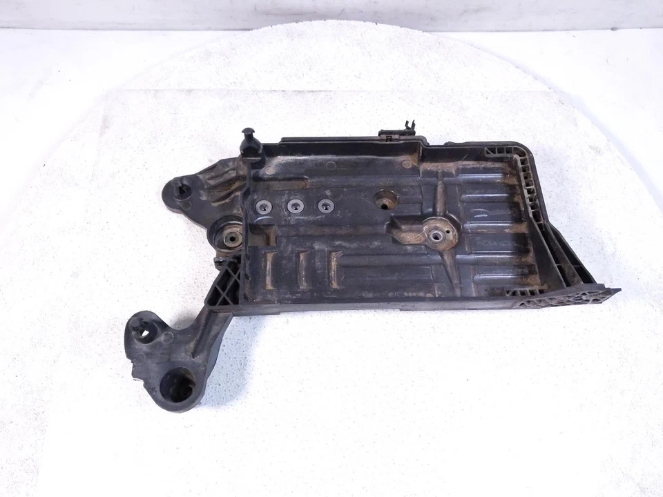 2014-2018年大众捷达电池底座托盘1K0-915-333-H *1.4T FWD — 第 1/4 张图片