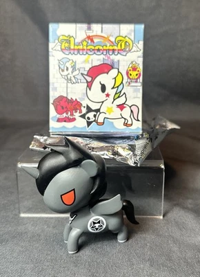 Figura de juguete de vinilo TOKIDOKI Unicorno Serie 1 Fumo Chase RARA Foto 1 de 4
