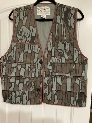 Duck Bay Shooting Vest Men's Size M Camo Hunting Sports Pockets - Image 1 of 4