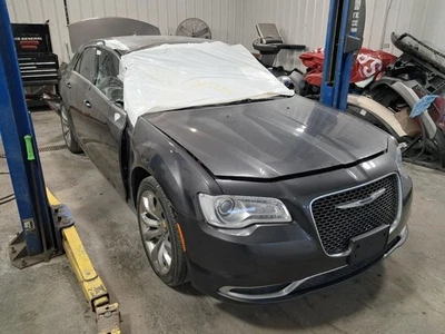 2019 Chrysler 300 Front Windshield Wiper Motor OEM Used 119K Miles C25736 - Image 1 of 4