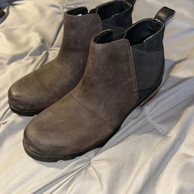 Sorel Emelie Chelsea Waterproof Bootie Womens Sz 8.5 Leather EUC Blackened Brown - Image 1 of 4