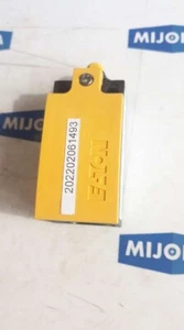 EATON LS-11S AC15 400V 4A 230V 6A 115V 6A DC13 220V 0,3A 110V 0,6A NUEVO STOCK ANTIGUO - Imagen 1 de 4