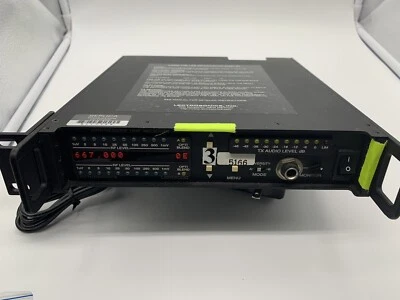 LECTROSONICS UDR200C UHF Receiver with Antennas (665.6 - 691.1 MHz) Block 26 - Image 1 of 4