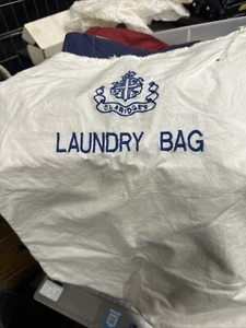 Borsa per bucato Claridge’s ricamata - Foto 1 di 1