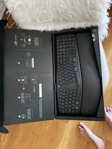Logitech ERGO K860 Split Keyboard Tastatur Ergonimisch, englisches Layout, OVP! - Bild 1 von 2