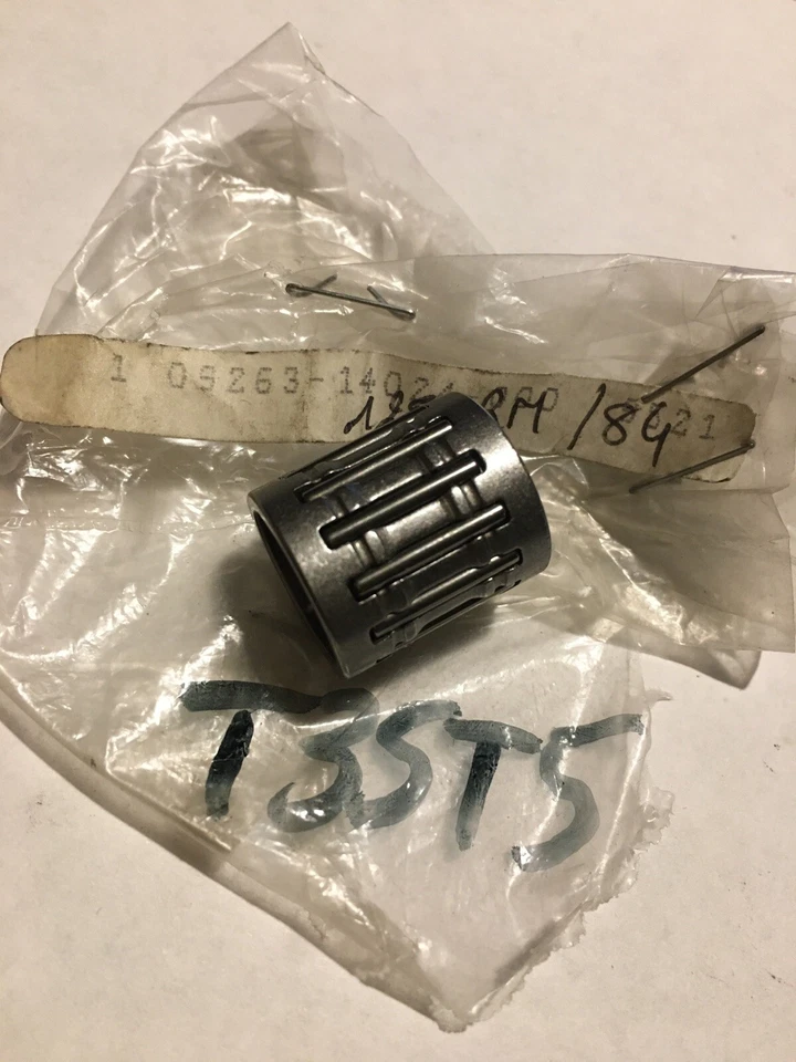 Suzuki 09263-14024 Cuscinetto Anello Ago Testa Biella RM125 125 RM - Immagine 1 di 1