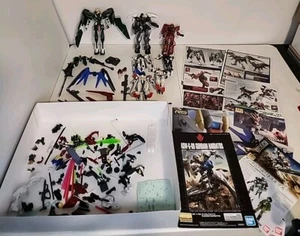 Bandai Gundam Bundle 7 Partial Figures, Instruction Booklets And Misc. Parts - Picture 1 of 12