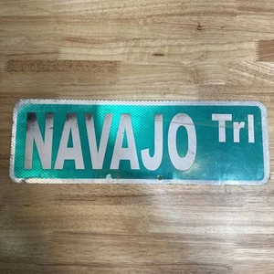 Navajo trl Street Sign Faded Metal Authentic Retired - Picture 1 of 8