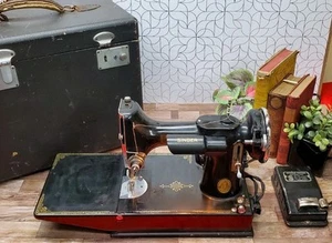 Antike Singer Featherweight 221 Nähmaschine & Koffer Fußpedal von 1936 funktioniert. - Bild 1 von 22