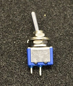 1 X (1 pice) Miniature Toggle Switch SPST On-Off TA101A (0187) - Foto 1 di 1