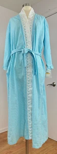 NWT Eileen West Blue/White Seersucker Bathrobe Sleepwear Size S/M - Picture 1 of 8