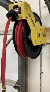 Neumático 3/8 pulg. Carrete de manguera de aire retráctil x 50 pies - Imagen 1 de 2
