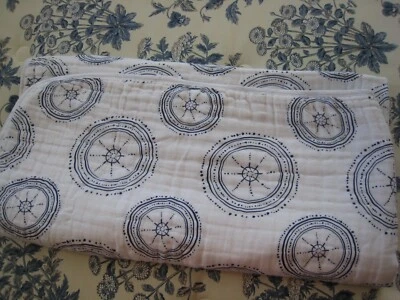 Aden and Anais 薄纱毯-45 英寸 X45 英寸-E-bay 罕见-二手状况完好 — 第 1/4 张图片