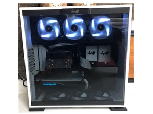 Custom Gaming PC - Delivery by person - Picture 1 of 9