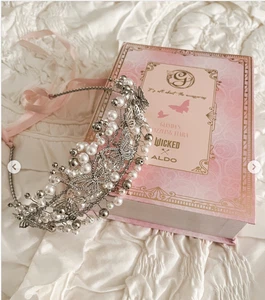 Wicked x ALDO Glinda's Dazzling Tiara New in Box REJOICIFY Ariana Grande - Bild 1 von 10
