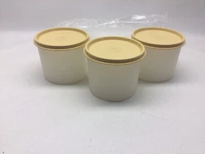 3) Vintage Tupperware 250 Sheer Containers With 3 Almond 215 Lids - Picture 1 of 5