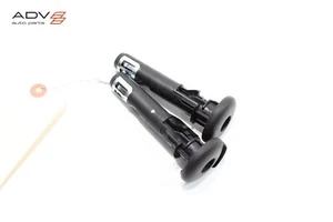 2015 - 2020 CADILLAC ESCALADE FRONT RIGHT SEAT HEADREST GUIDE SLEEVES OEM -SET- - Picture 1 of 8