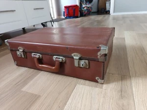 SMALL ANTIQUE VINTAGE OLD LEATHER SUIT CASE - Picture 1 of 16