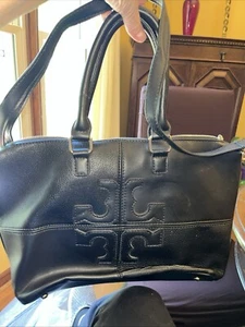 Tory Burch Harper Logo Slouchy Leather Satchel Detachable Strap Black Footed - Picture 1 of 19