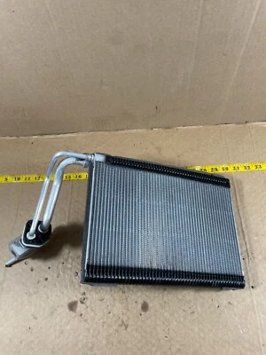 BMW 328i 2011-2016 aire acondicionado HVAC radiador evaporador con manguera y núcleo 9289832 OEM. Foto 1 de 4
