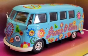 Corgi 1/43 Scale Model Car CC02738 - Volkswagen Camper Van Peace Love & Freedom - Picture 1 of 5