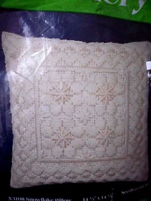 SNOWFLAKE PILLOW Needlepoint kit 1980 Creative Expressions factory sealed X3108 - Image 1 of 4