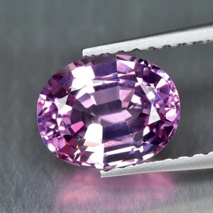 Pietra preziosa sfusa granato di Malesia rosa 1,98 ct ovale, scintillante 100% non trattato - Foto 1 di 1