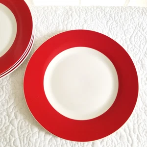 Juego de 4 platos de cena de porcelana Pfaltzgraff de 10,5" de diámetro Kenna rojo y blanco - Imagen 1 de 3