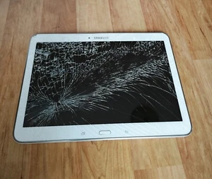 Samsung Galaxy Tab 4 Modell SM-T535 in weiss ( defekt ) - Bild 1 von 2
