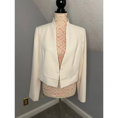 EUC White House Black Market Cropped Tailored Fit Cream Blazer Sz 10  - Image 1 of 4
