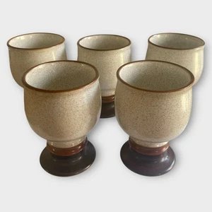 Copas de gres Denby Potters vintage con rueda - Juego de 5 | Beige con base marrón - Imagen 1 de 11