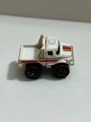 Vintage Micro Machines Galoob 1988 Red White Wrecker Truck - Image 1 of 4