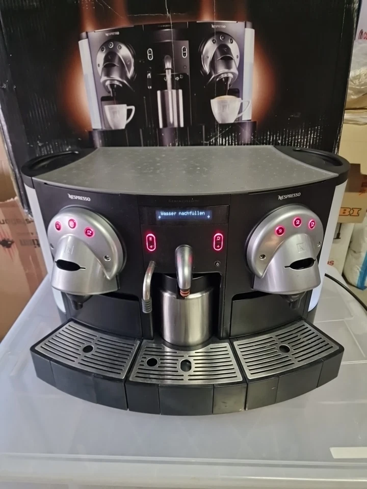 Professional Nespresso Gemini CS220 Pro Commercial Coffee Machine - Bild 1 von 4
