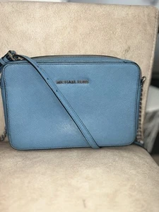 Michael Kors Jet Set Travel Medium Saffiano Leather Crossbody bag/Blue/PRELOVED - Picture 1 of 15