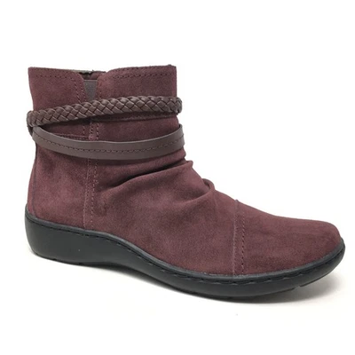 NEW Clarks Cora Braidboot Ankle Boots Booties Shoes Womens Size 8.5 Purple Suede - Image 1 of 4