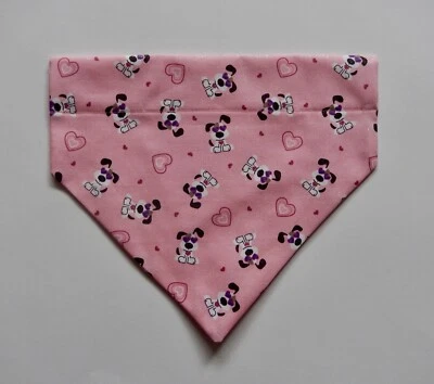 DÍA DE SAN SAN VALENTÍN "WOOF" PERROS CON GAFAS EN BUFANDA/BANDANA ROSA PARA PERROS--S, M, L Foto 1 de 3