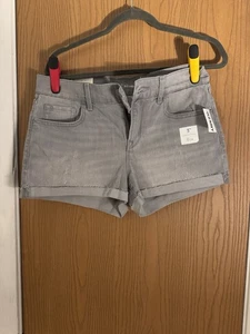 NWT Old Navy Boyfriend Shorts Gray Size 8 - Picture 1 of 6