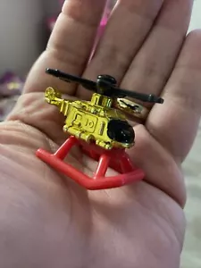 Vintage 1996 Micro Machines Exploration Sea GOLD HELICOPTER by Galoob - Picture 1 of 3