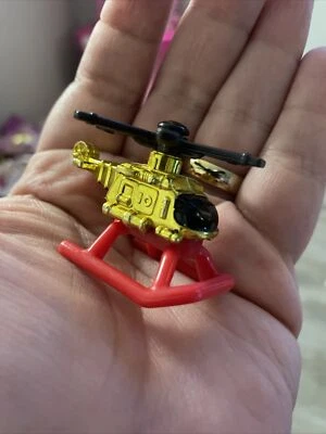 Vintage 1996 Micro Machines Exploration Sea GOLD HELICOPTER by Galoob - Image 1 of 3