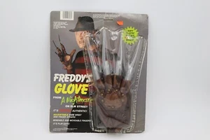 Nightmare On Elm Street Freddy's Handschuh Film MOC geöffnet LN auf Karte - Bild 1 von 6