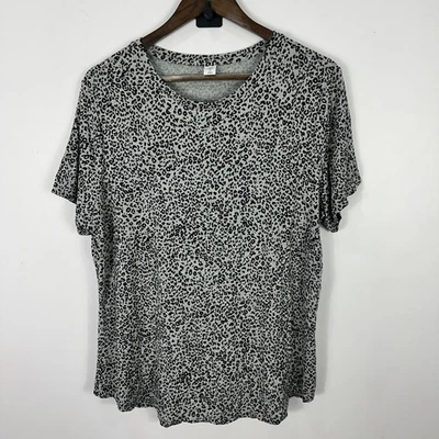 Camiseta Old Navy Luxe Top XL Estampado de Leopardo Suave Elastizada Informal Elegante Estampado de Animales Foto 1 de 4