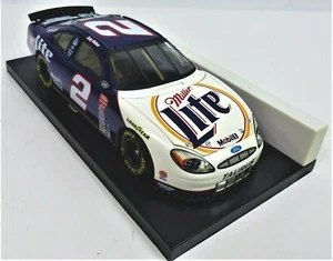 Coche Rusty Wallace Action Performance Miller Lite 1:24, edición limitada usado en excelente estado - Imagen 1 de 11